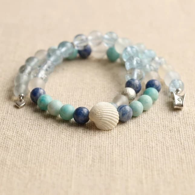 Lavender Summer bracelet detail