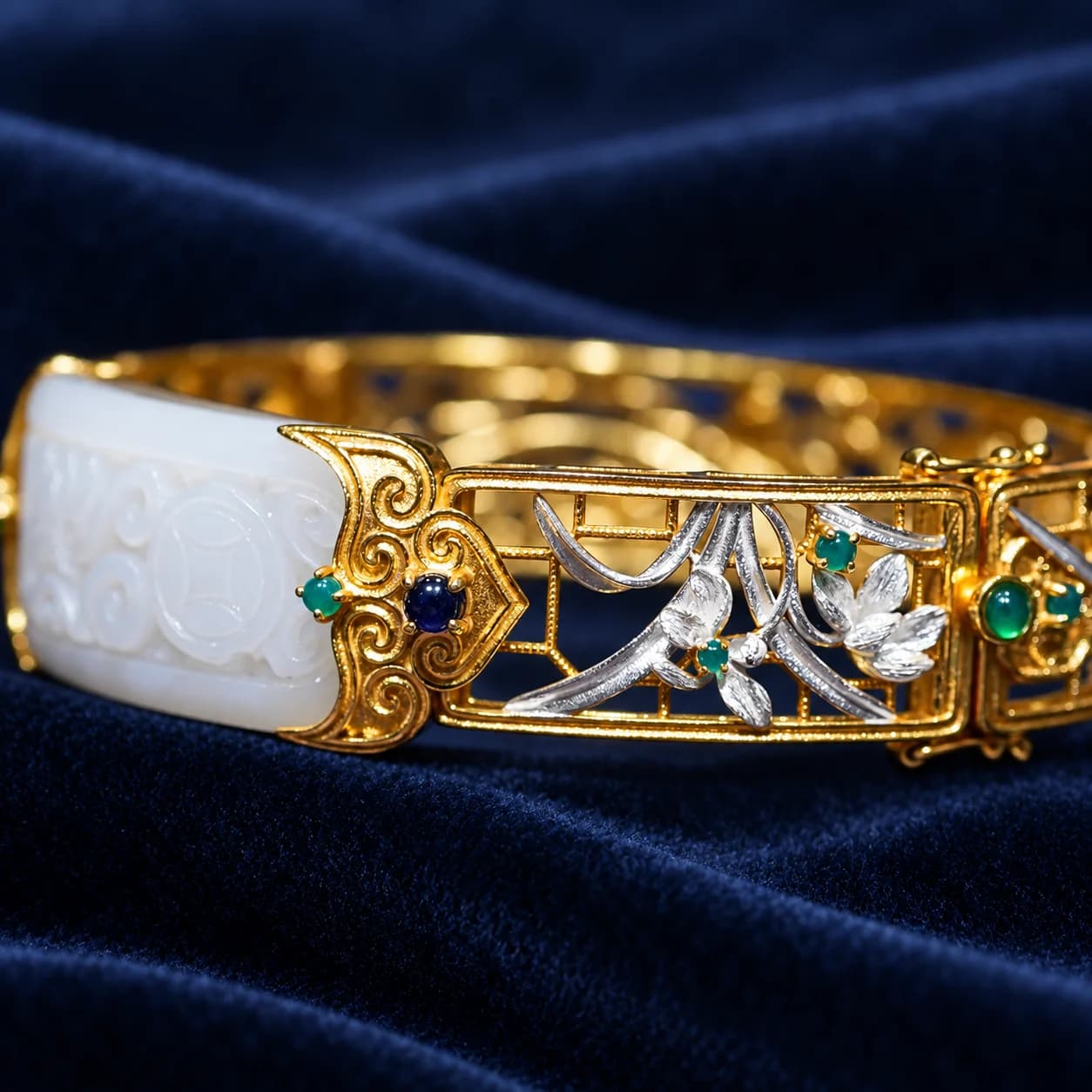 Rounded Jade Filigree Bangle